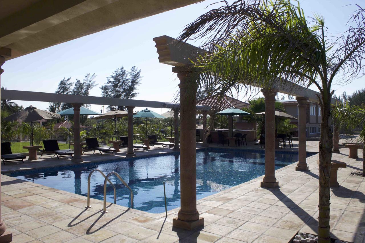 Ananta Hotel Casitas Luaran gambar