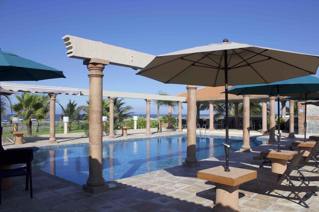 Ananta Hotel Casitas Luaran gambar