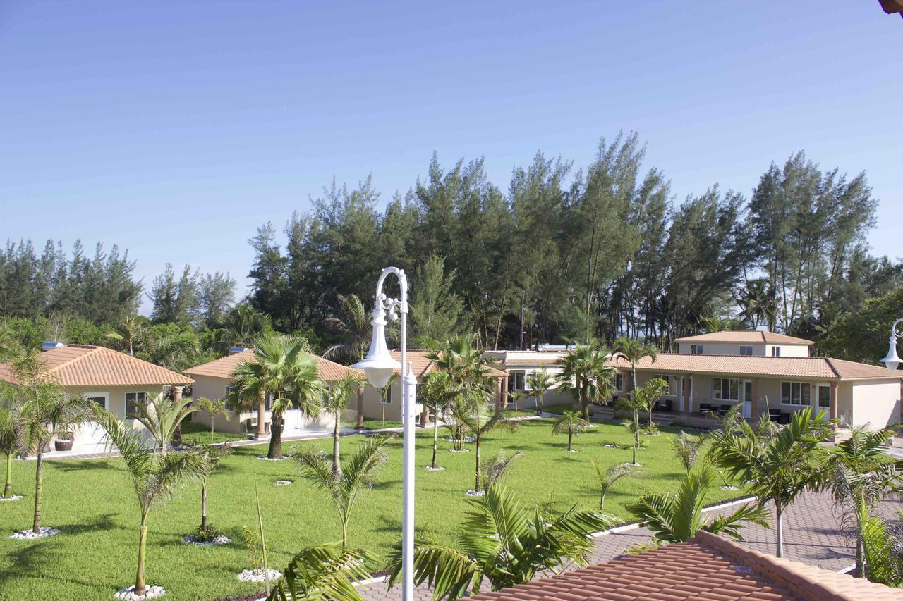 Ananta Hotel Casitas Luaran gambar